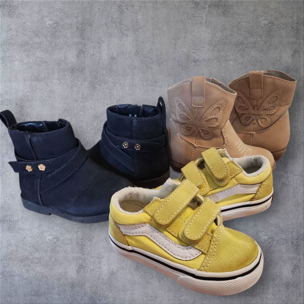 Stylish Kids Boots in Navy and Yellow